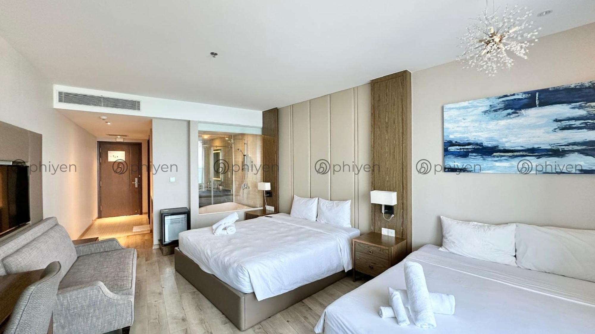 Appartamento Căn hộ sang trọng đối diện biển và quảng trường Nha Trang Esterno foto
