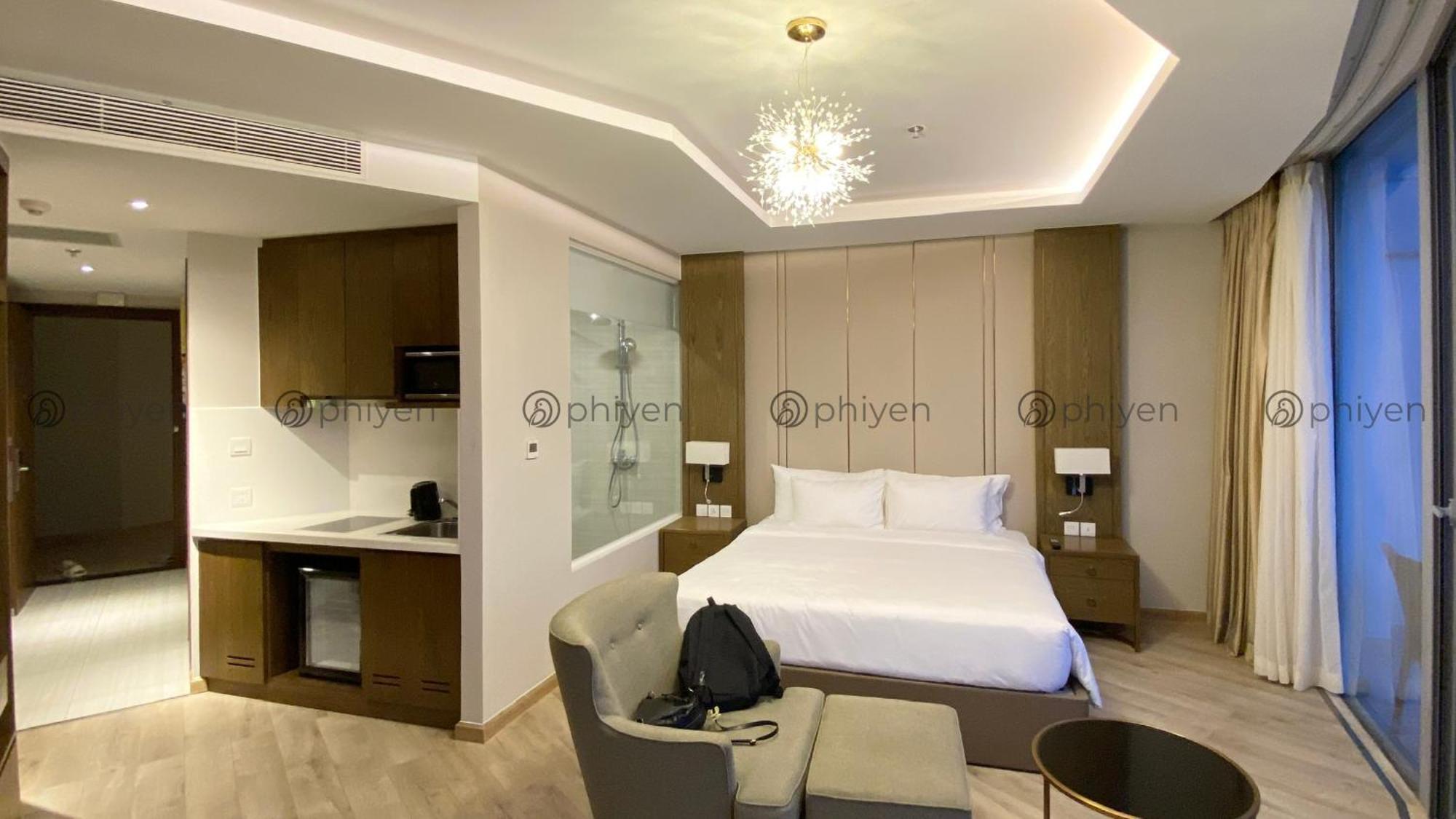 Appartamento Căn hộ sang trọng đối diện biển và quảng trường Nha Trang Esterno foto