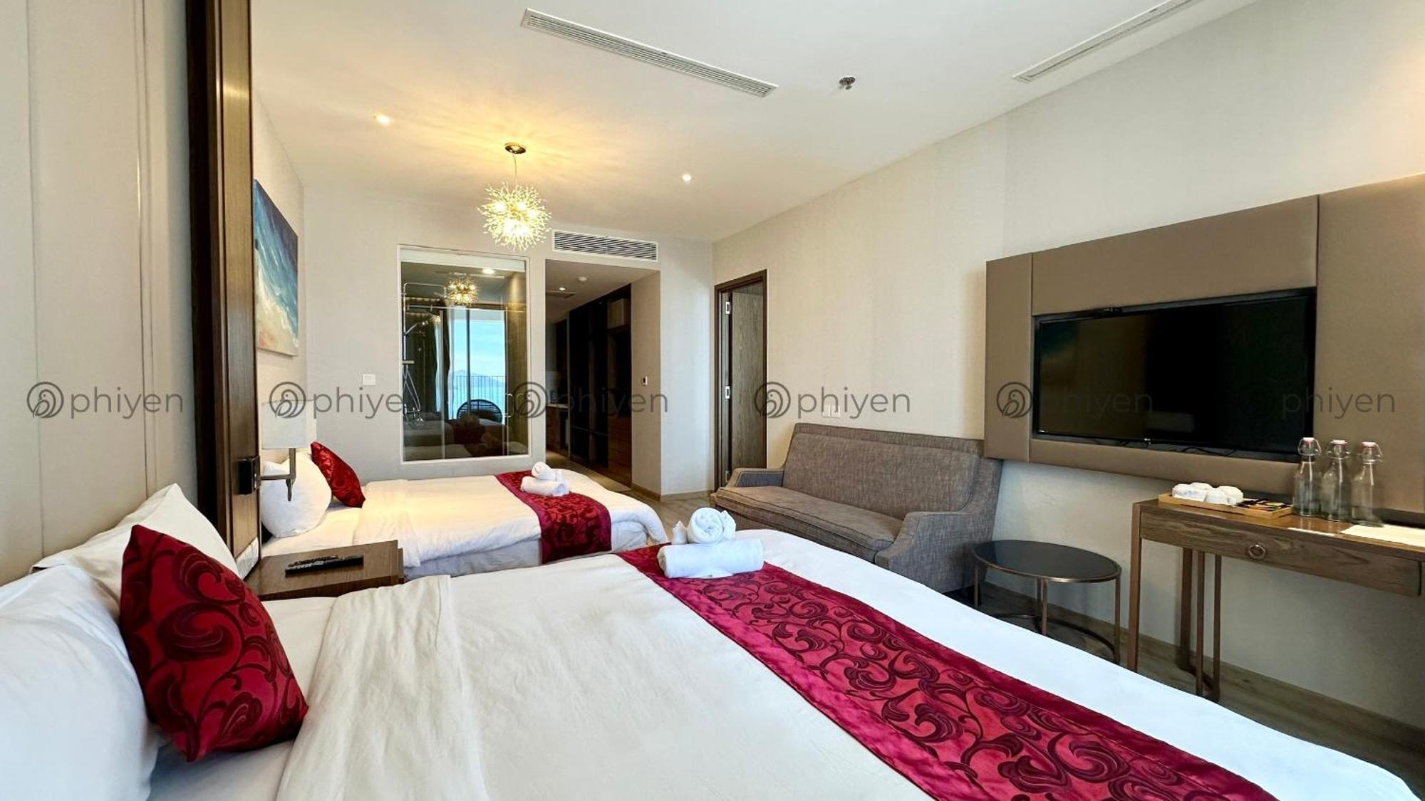 Appartamento Căn hộ sang trọng đối diện biển và quảng trường Nha Trang Esterno foto