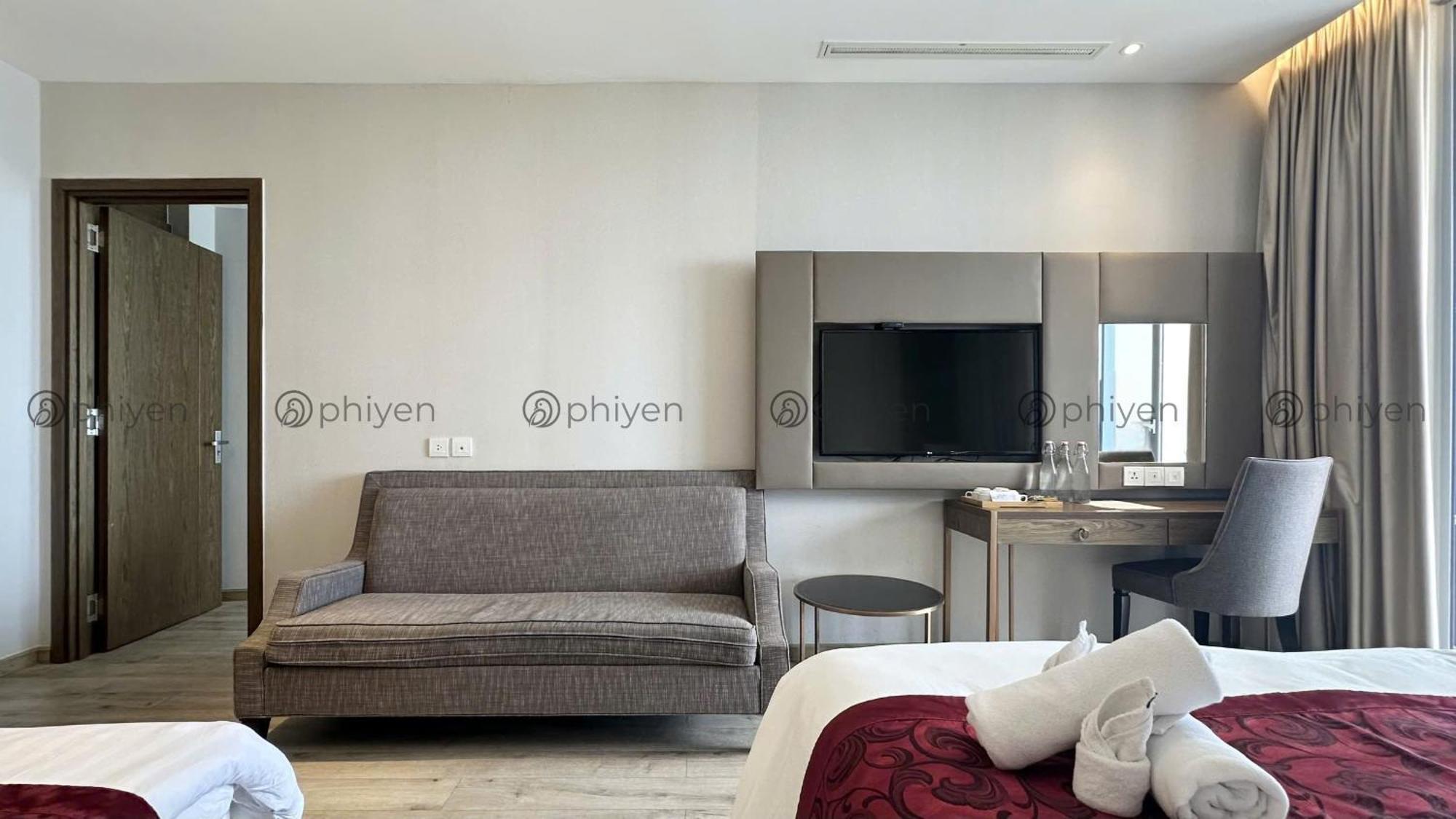 Appartamento Căn hộ sang trọng đối diện biển và quảng trường Nha Trang Esterno foto