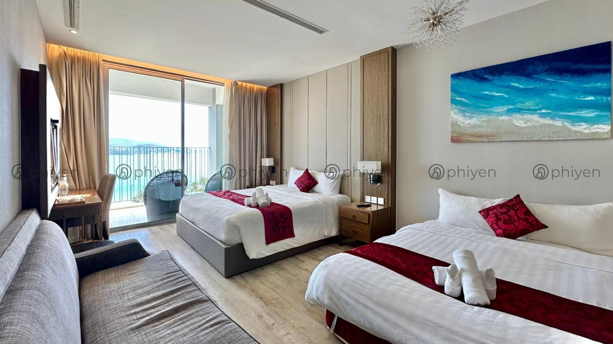 Appartamento Căn hộ sang trọng đối diện biển và quảng trường Nha Trang Esterno foto
